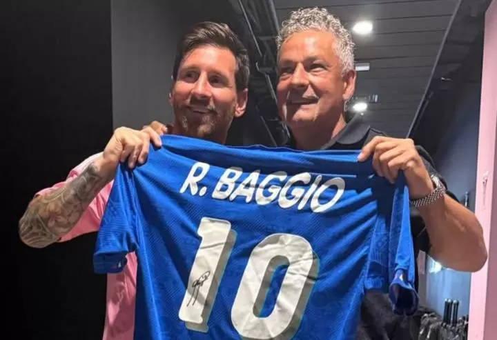 Messi bertemu Roberto Baggio